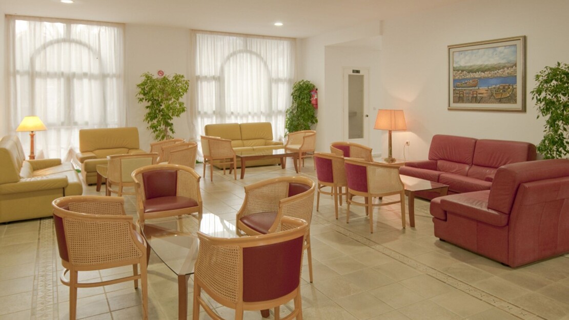 Alexandra Beach Hotel